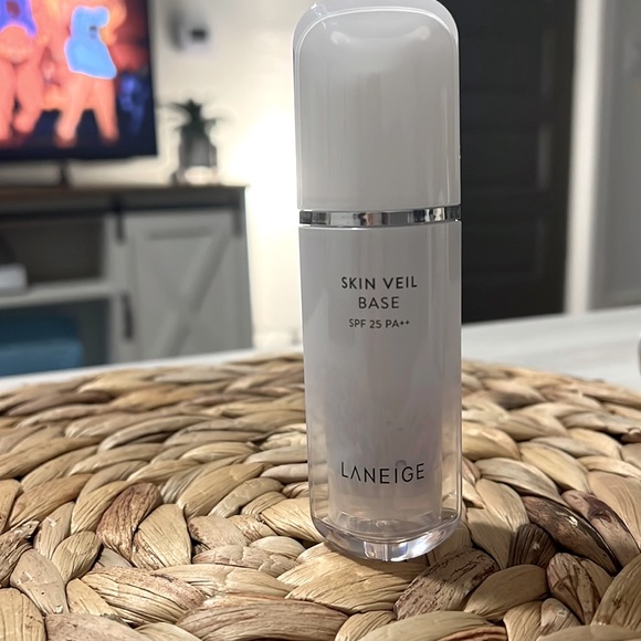 LANEIGE Other - Laneige Skin Veil Base Spf 25